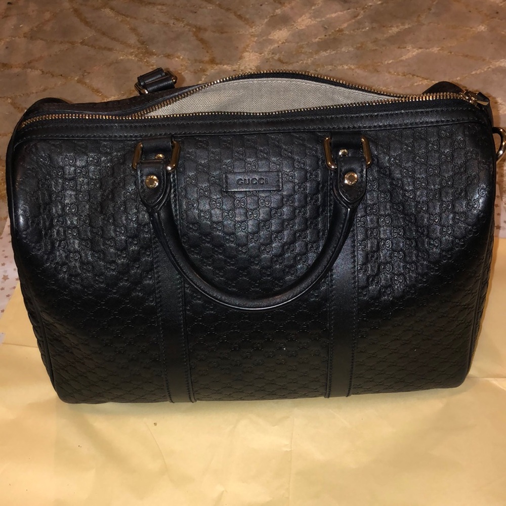 BLACK GG EMBOSSED GUCCI BAG